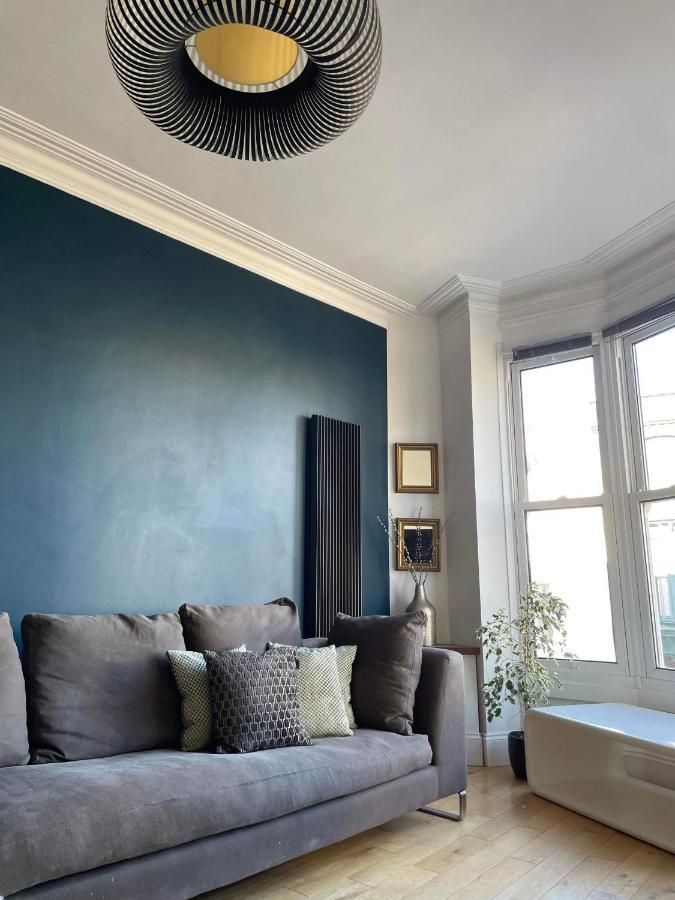 The Clock Tower Apartment - Spacious, Modern, 2 Bed Room Apartment , Southsea With Free Parking - Sleeps 4 Portsmouth Ngoại thất bức ảnh