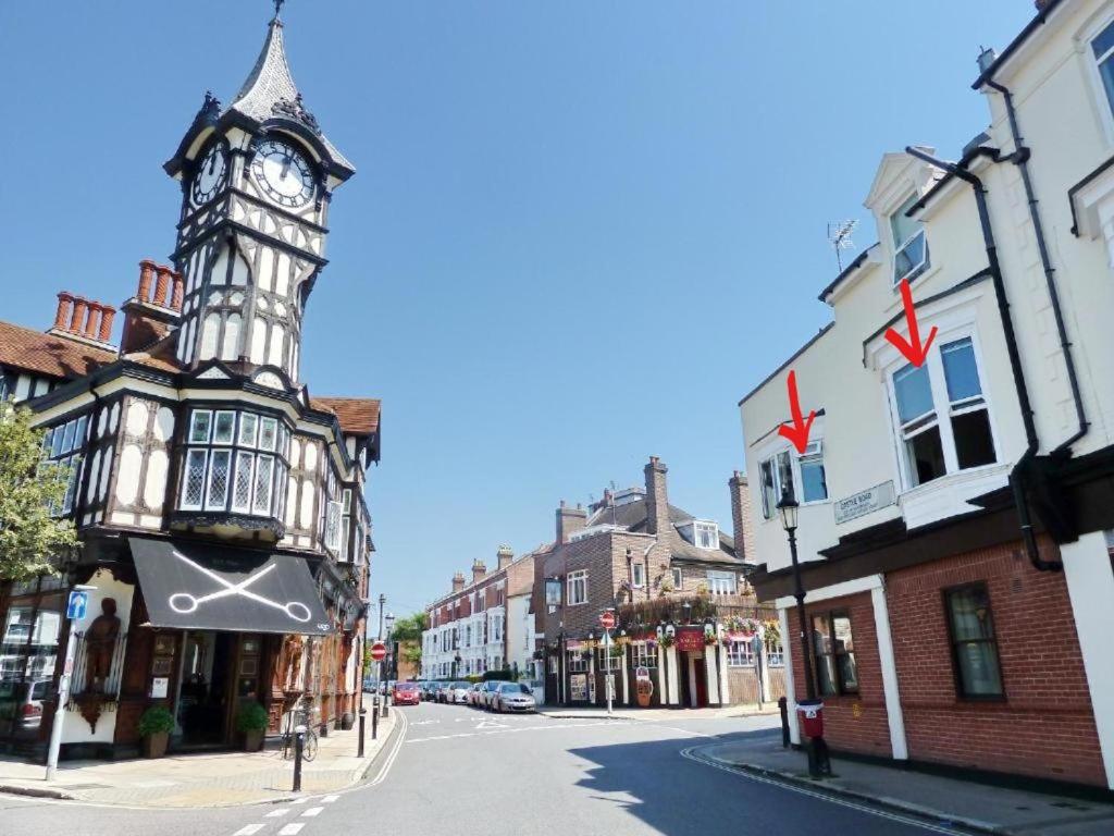 The Clock Tower Apartment - Spacious, Modern, 2 Bed Room Apartment , Southsea With Free Parking - Sleeps 4 Portsmouth Ngoại thất bức ảnh